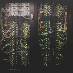 Rechenzentrum-Green-IT-Data-center-Foto-Taylor-Vick-via-Unsplash-800x800