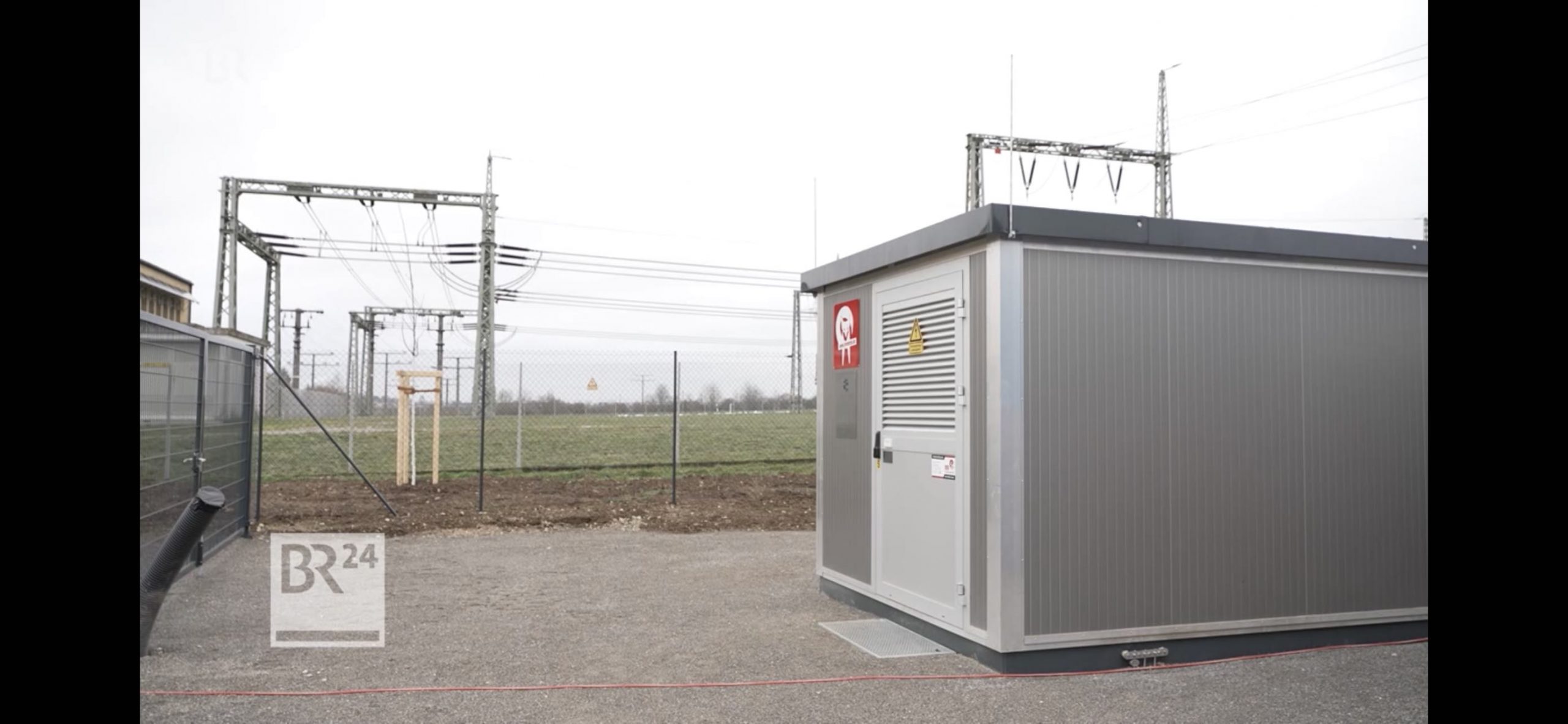 Solar Energy Battery AKW Greentech.Live