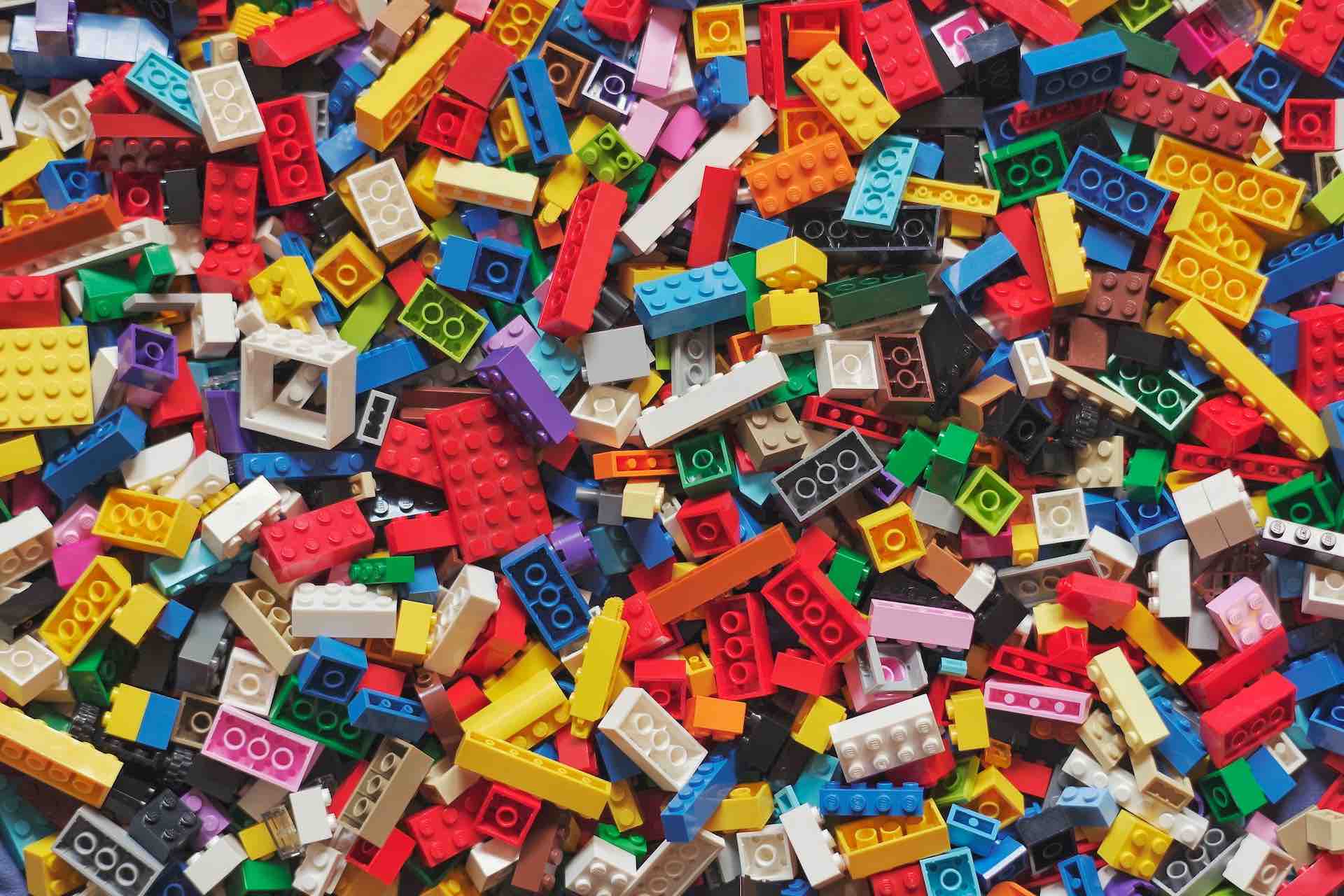 Greentech Lego Recycling Circular SDG ESG Xavi Cabrera Unsplash