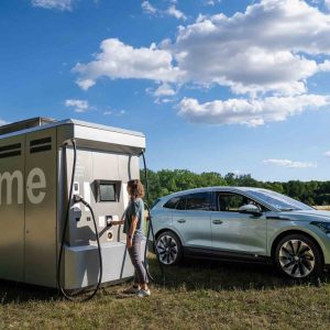 Greentech-LIVE-Conference-2023-Lars-Plettner-me-Energy-Mobile-Charging-Station-Electric-Ca
